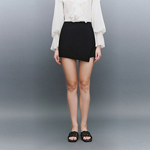 UR国内代购2025夏季女装时尚气质不对称裙裤造型短裤UWM650018