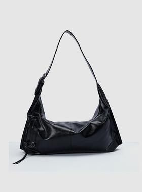 UR国内代购2025夏季女士百搭时髦潮流多口袋单肩斜挎包UAYB50108