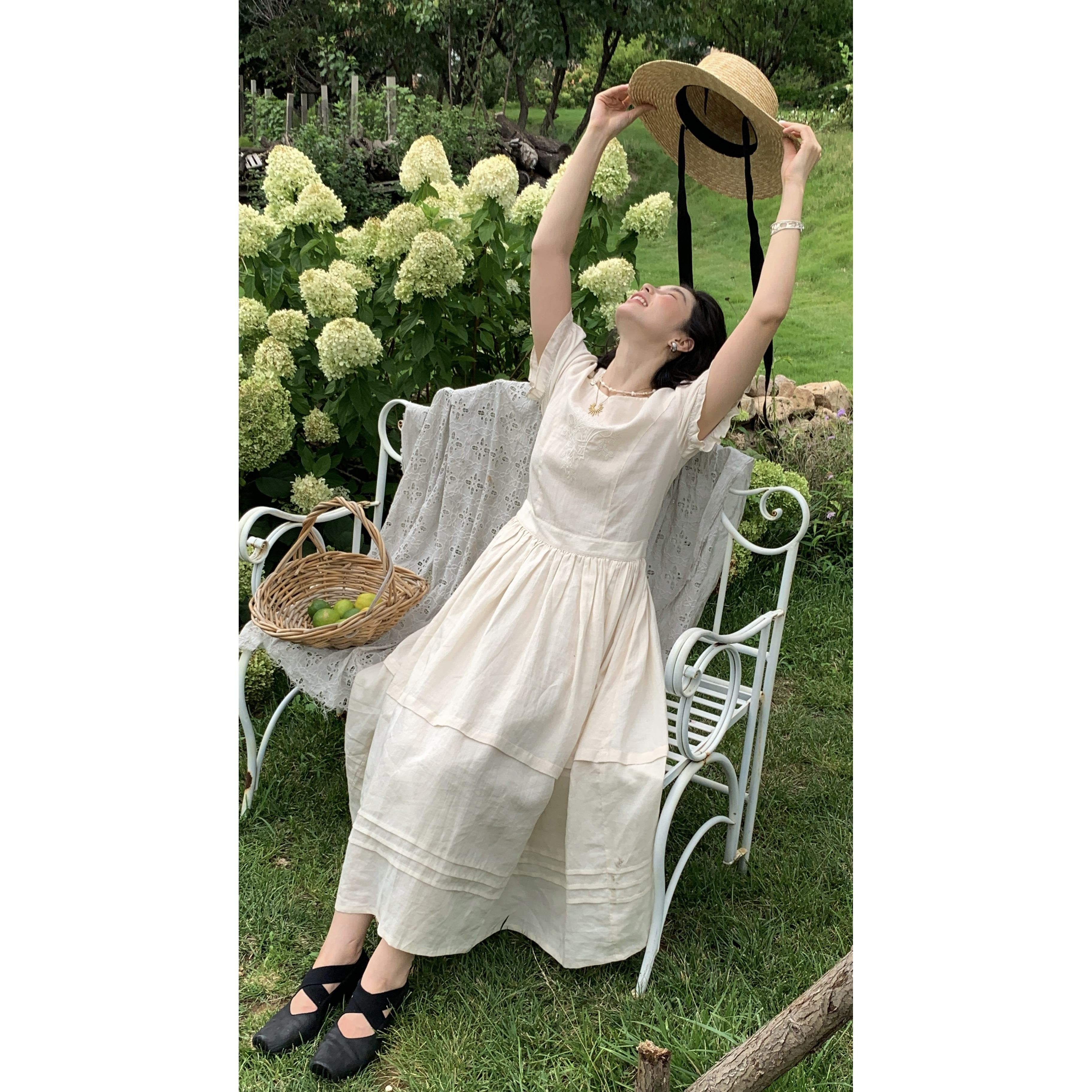 秋屿moment 自制 法式百搭绣花短袖连衣裙