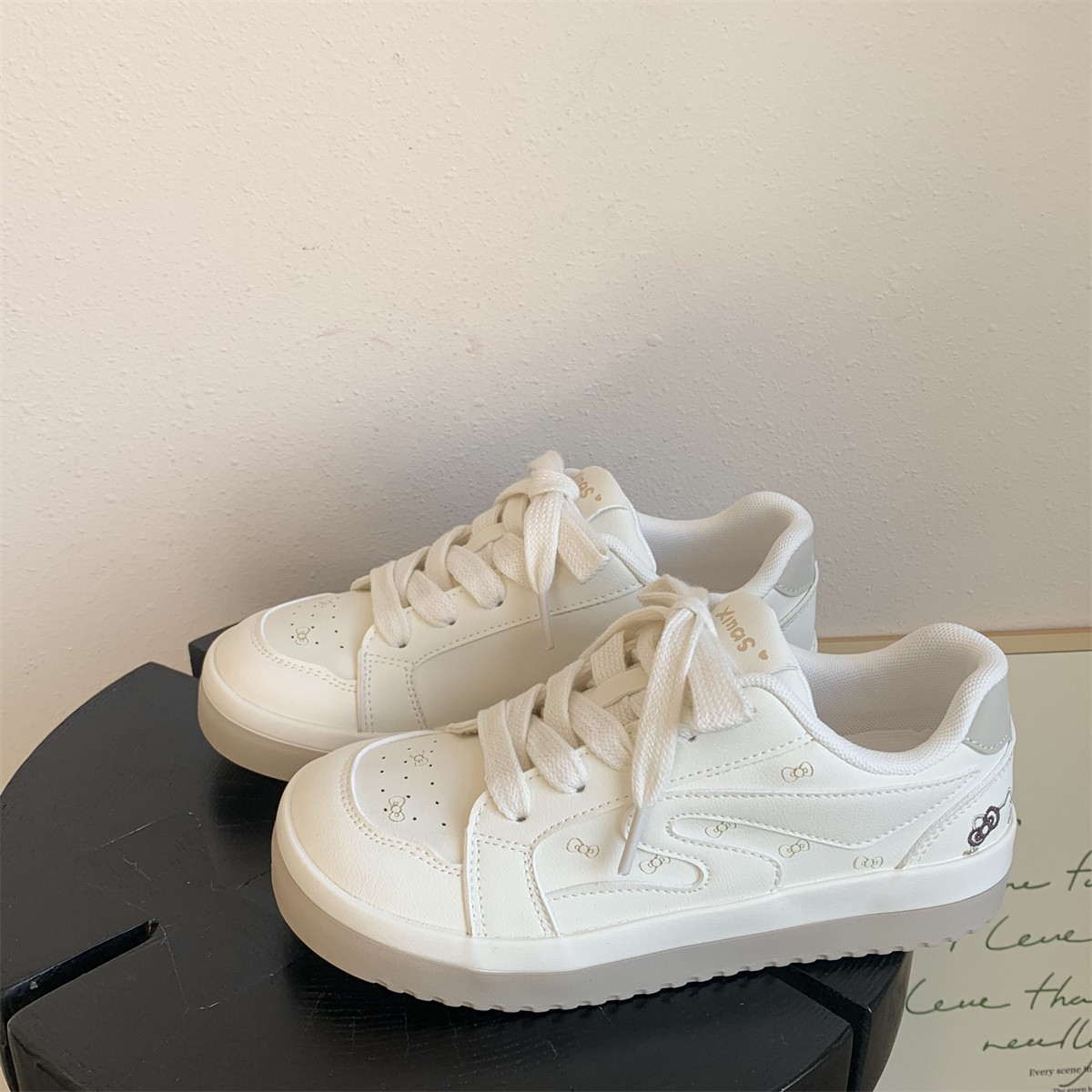可爱KT猫厚底小白鞋女2026春季新款小众蝴蝶结印花运动休闲板鞋,女鞋,休闲板鞋,淘宝优惠券,粉丝福利购,淘宝优惠卷