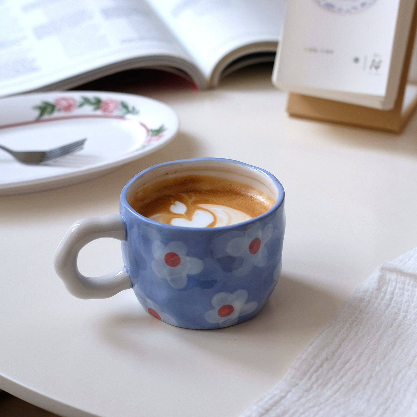 ins紫色花朵手捏纹不规则陶瓷咖啡杯马克杯少女心粉色格纹水杯,餐饮具,咖啡杯,淘宝优惠券,粉丝福利购,淘宝优惠卷