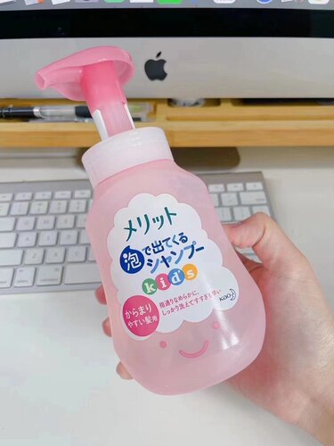 日本花王merit儿童植物弱酸性无硅泡沫洗发300ML温和滋润包邮