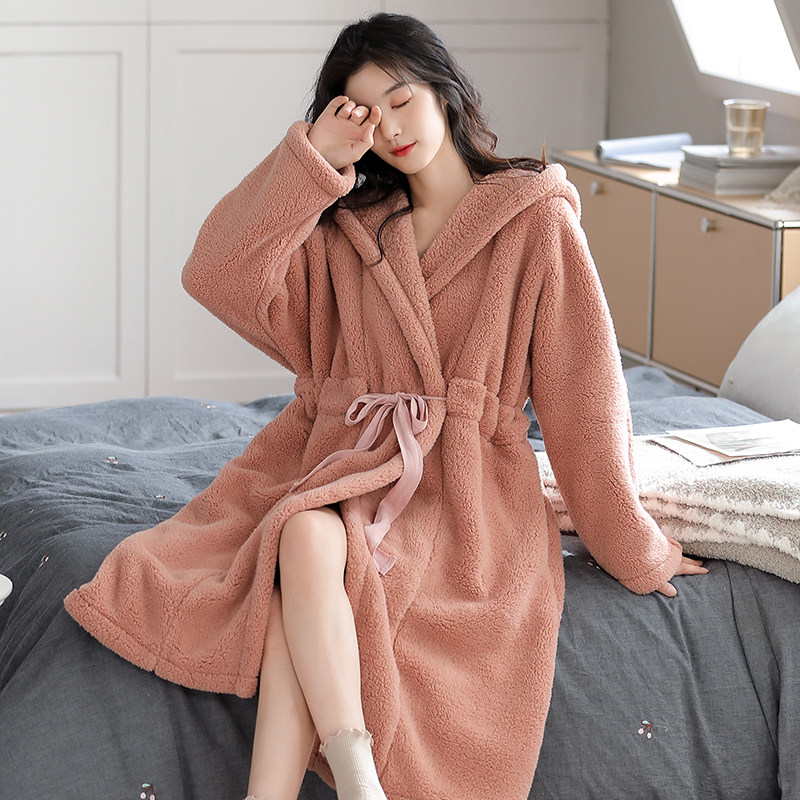珊瑚绒睡袍女秋冬加厚连帽中长款保暖可外穿家居服浴袍冬季法兰绒