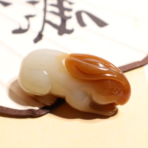 玉禧珠宝精品和田玉新疆细腻油糯且末老坑料糖白玉兔子吊坠挂件A9