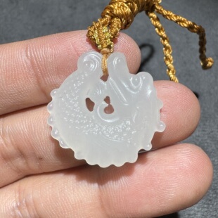 方言和田玉精品老坑青海料高冰起荧光油润细腻白玉鱼化龙吊坠S6
