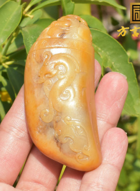 重磅和田玉精品放漏新疆老熟黄沁皮白玉籽料仿古龙把件摆件A1