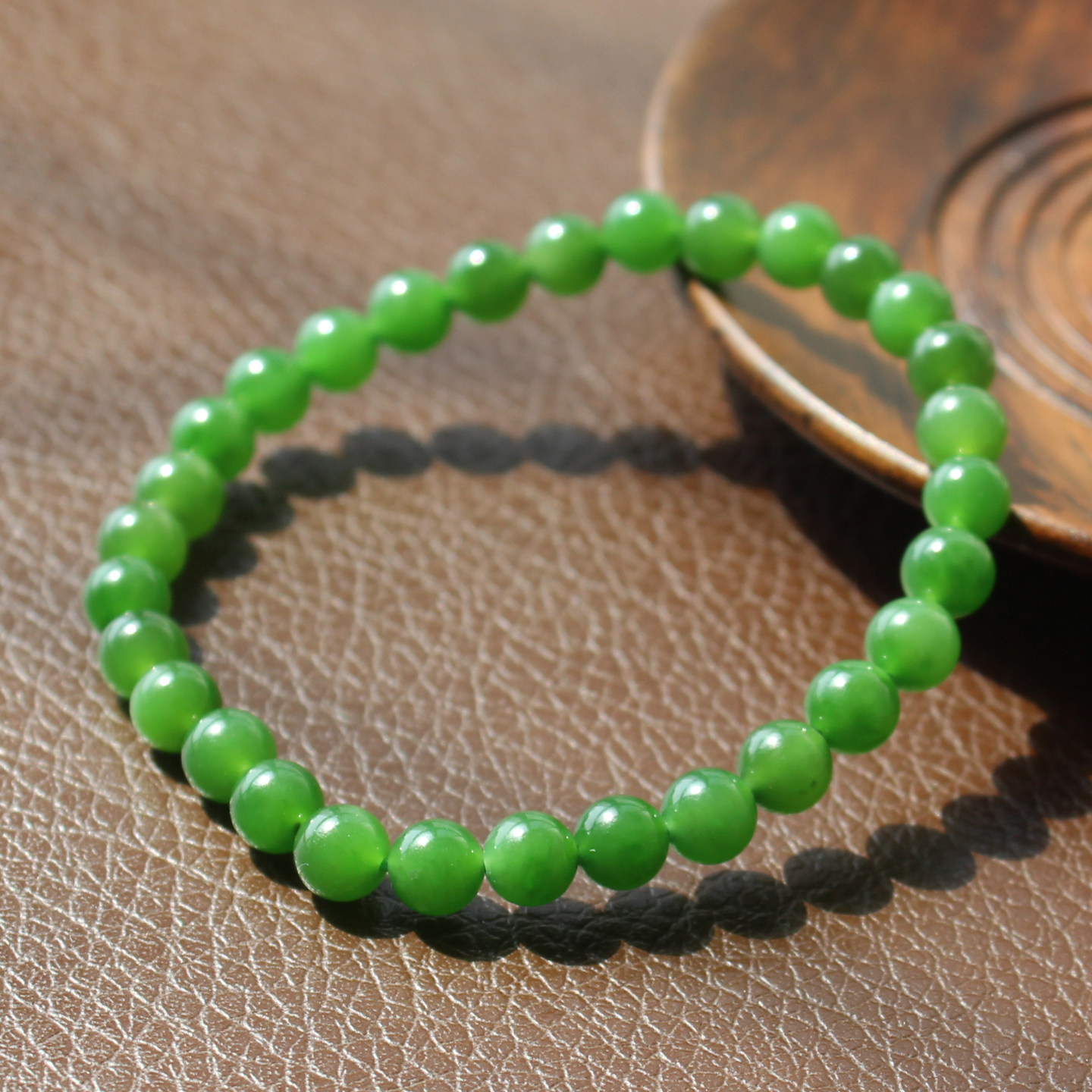 精品和田玉俄料碧玉手链6mm圆珠手串辣阳绿无黑点高细度高润度w