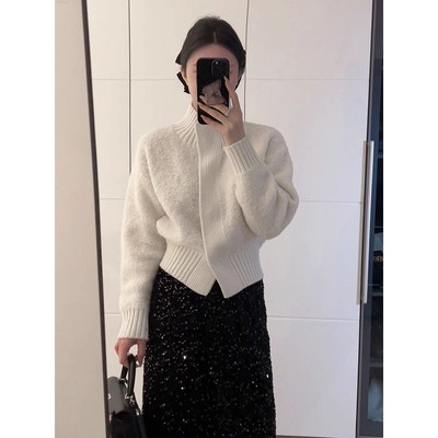 法式气质白色高领毛衣外套女秋冬高级感宽松短款软糯针织开衫上衣