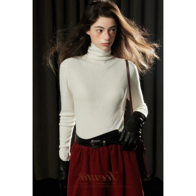 米白色修身显瘦长袖针织衫女