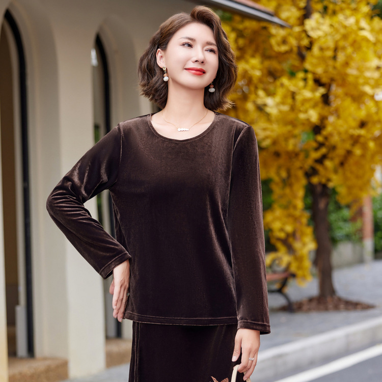新款t恤女长袖时尚气质纯色圆领洋气丝绒打底衫百搭妈妈宽松上衣