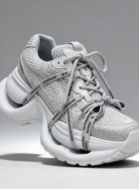 今年流行爆款老爹鞋女2026新款春季水钻绑带厚底鞋小个子增高女鞋