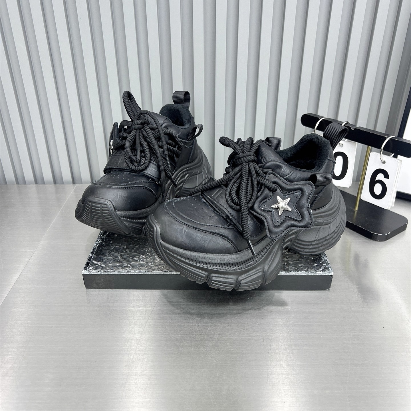 厚底老爹鞋女2025新款冬季运动鞋