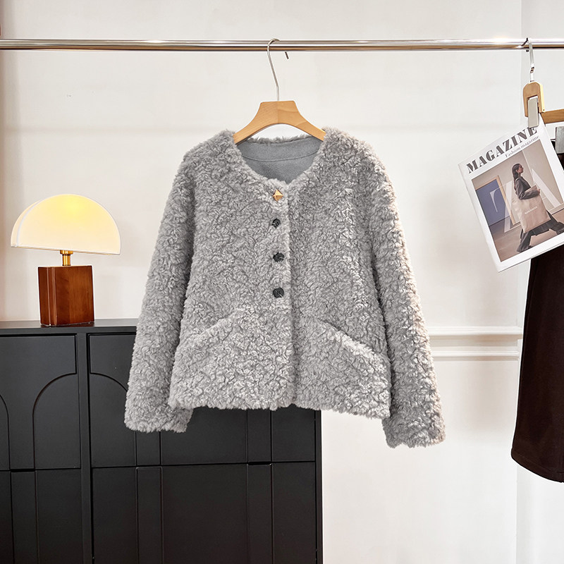 高级感轻奢！法式小香防风保暖环保皮草羊羔绒正肩加厚秋冬女外套