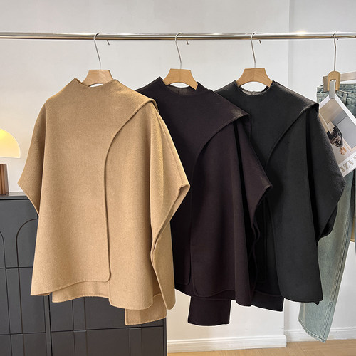 70羊毛解构双面呢斗篷围巾大衣女