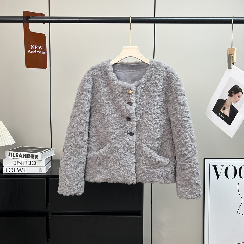 轻奢高级感！名媛风保暖仿皮草颗粒绒皮毛一体短款毛毛外套女冬新