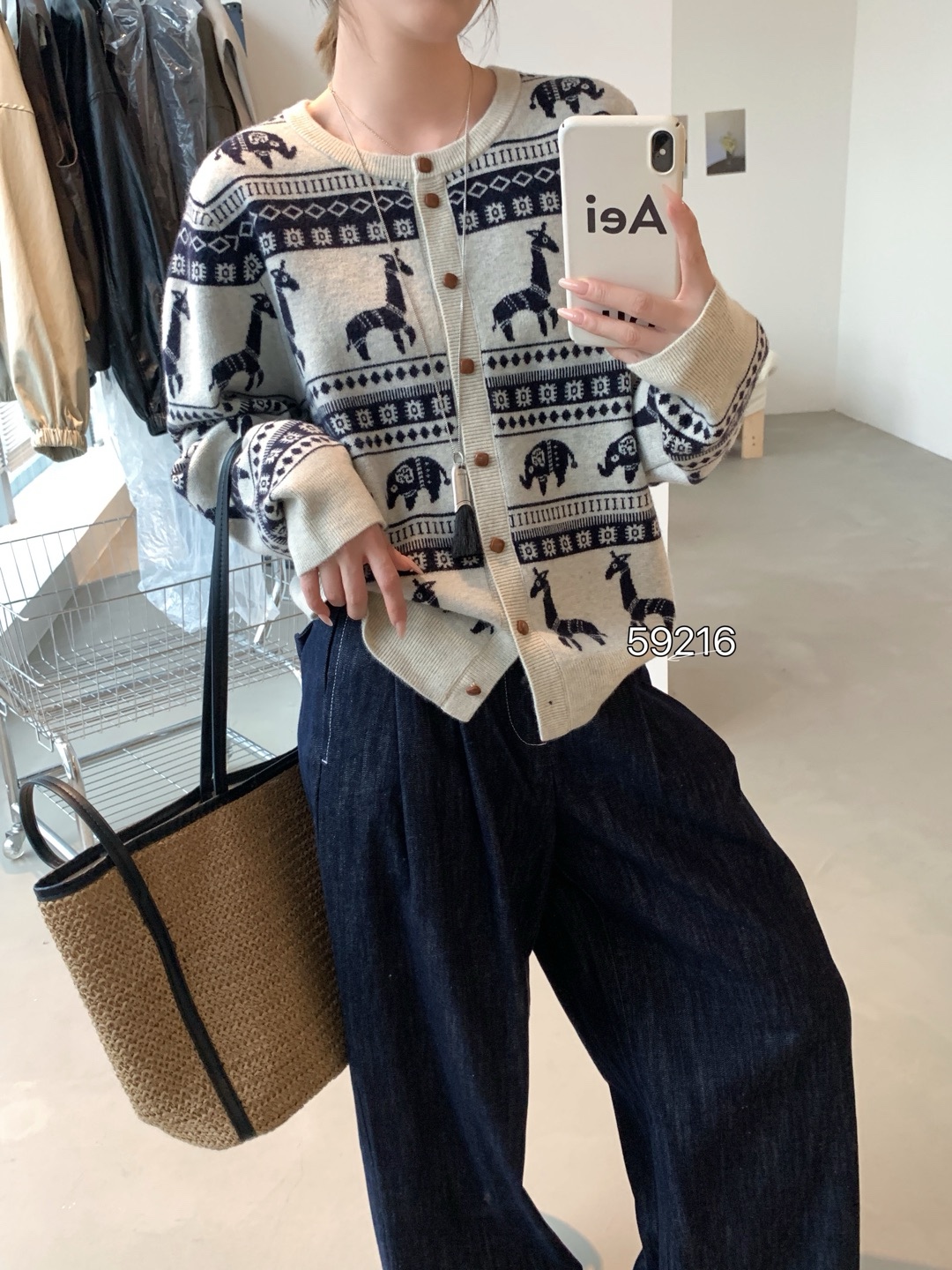 YOYO-新款韩系圆领卡通提花针织开衫女百搭休闲宽松毛衣外套女