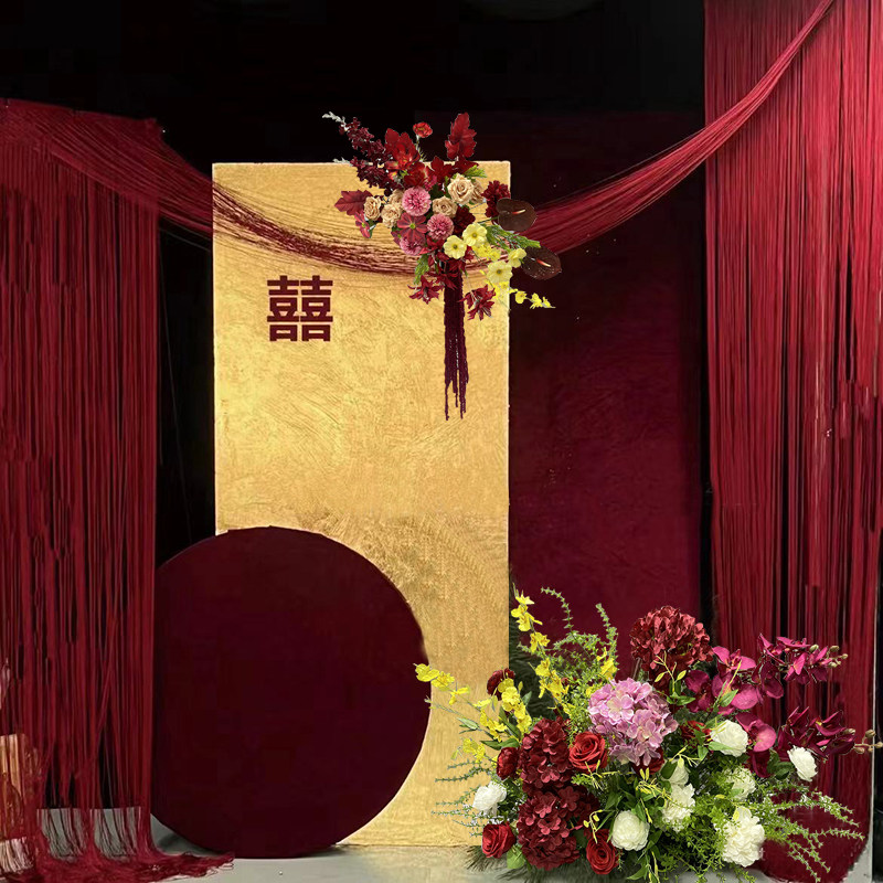 新中式订婚宴南阳风小红书kt板花艺喜庆红色仿真花背景布置装饰