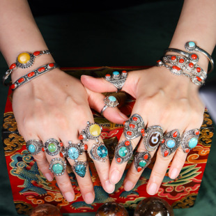 尼泊尔手工S925纯银绿松石蜜蜡戒指女男复古藏式民族风蒙古族配饰