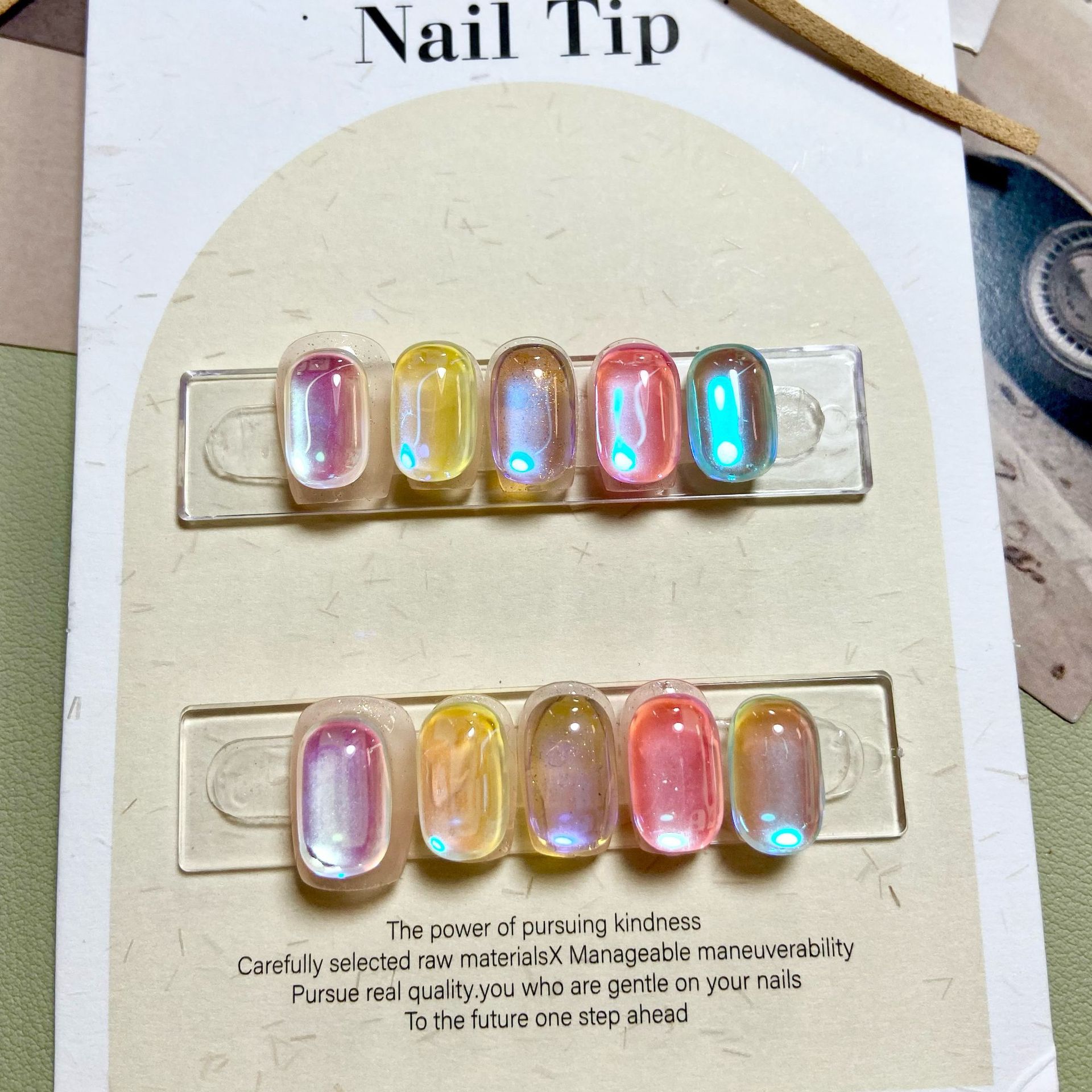 纯手工穿戴甲糖果色带钻极光炫彩超闪可爱彩虹短款可拆卸光疗甲片,彩妆/香水/美妆工具,穿戴甲/甲片,淘宝优惠券,粉丝福利购,淘宝优惠卷