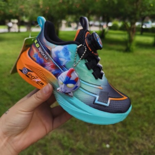 比迪2025年秋季新款上新男童奥特曼灯运动鞋跑步鞋休闲鞋轻便防滑