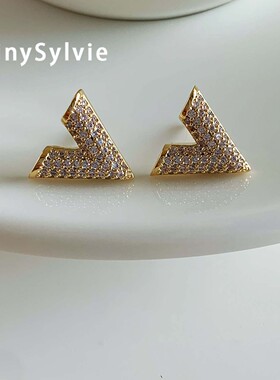 七夕好礼轻奢V字满钻摆件