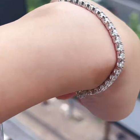 天然钻石网球手链F-G 14cm  预估成品15-16cm 单颗15分 定金30%