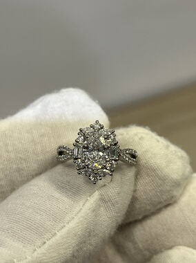 捡漏价培育钻石戒指主石1.02克拉d vvs2 铂金戒托