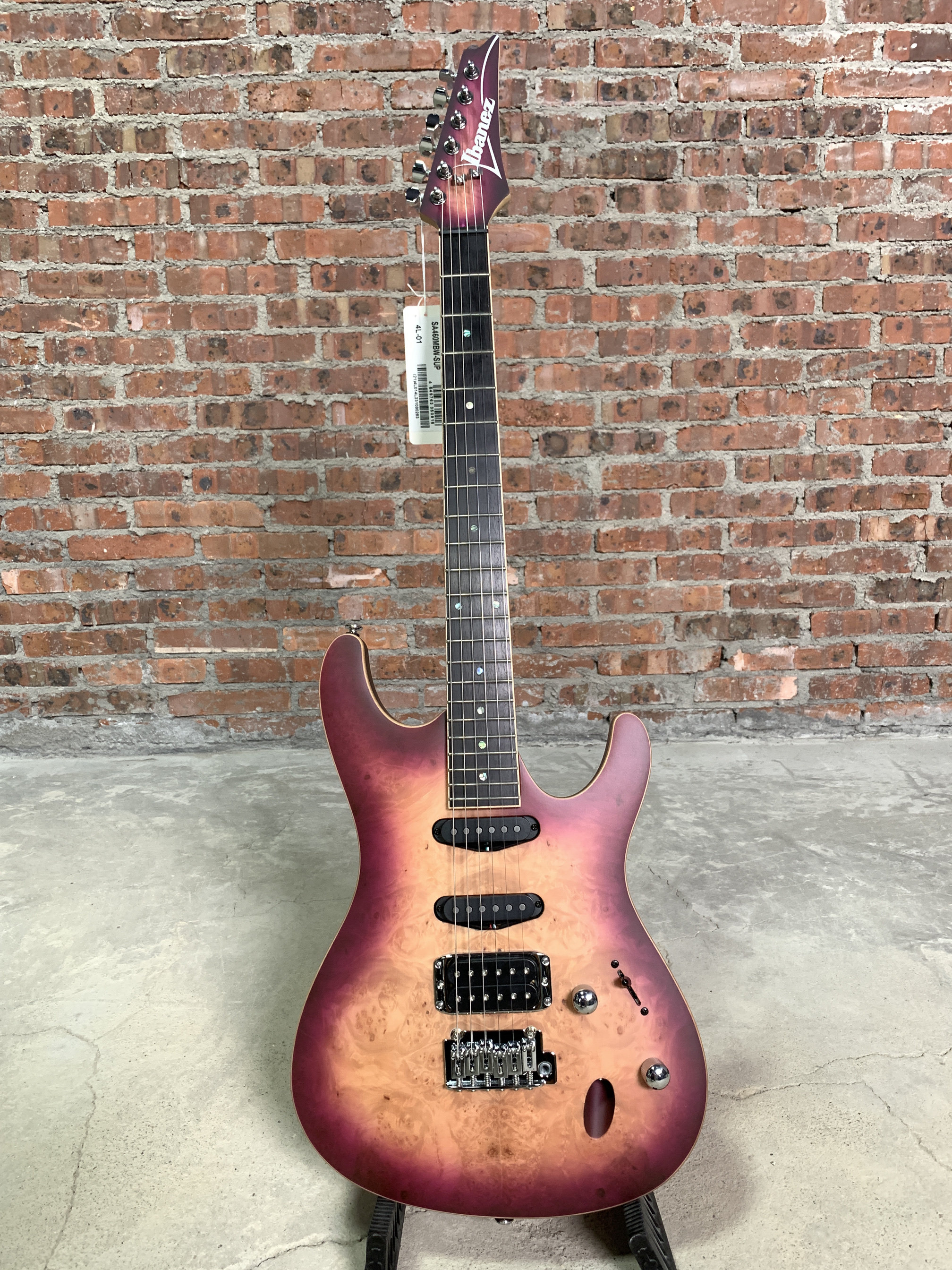 (全新瑕疵特价品)ibanez sa460mbw-sup 国产小双摇电吉他