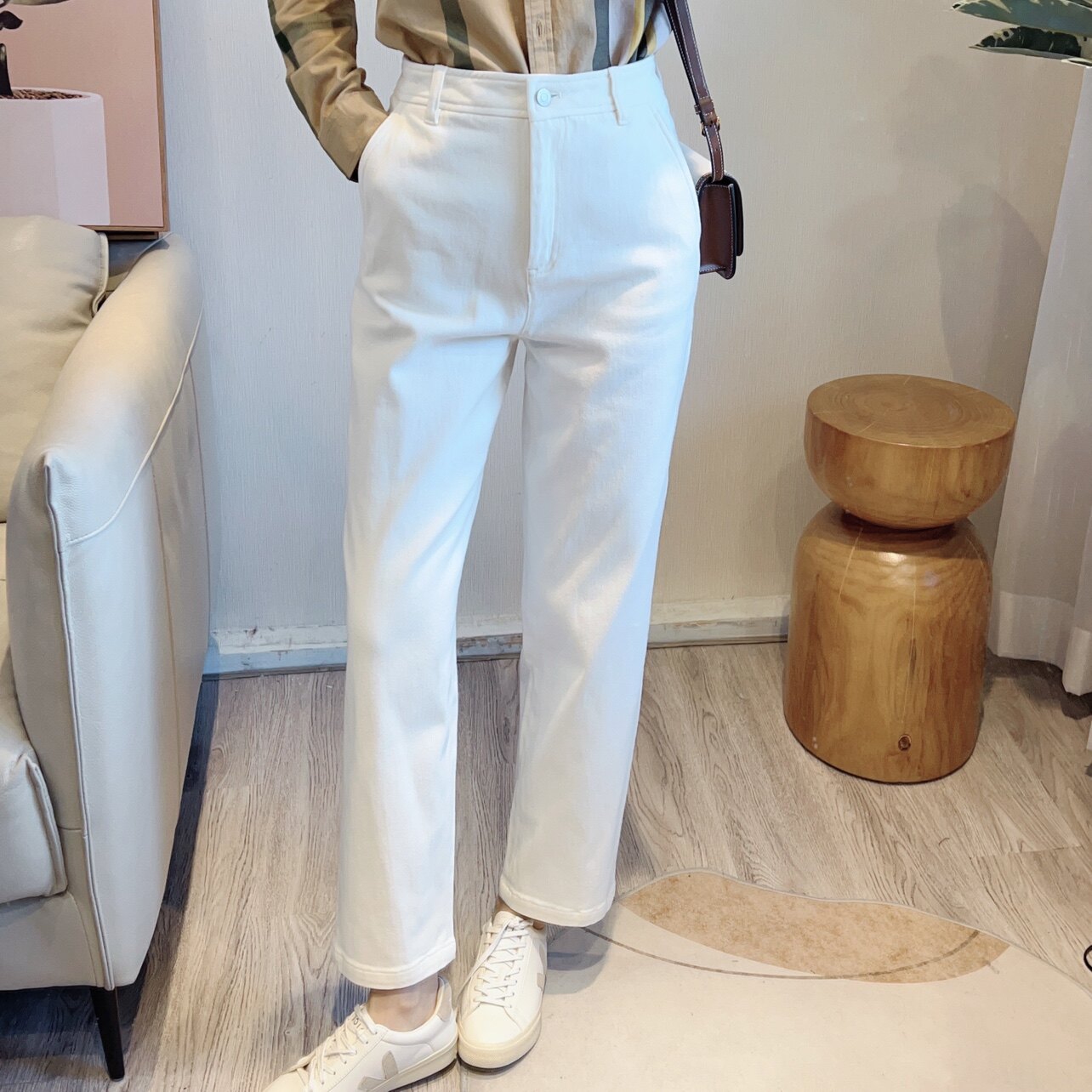 0304 国货之光 温柔奶奶白色直筒经典款弹力舒适牛仔九分百搭裤