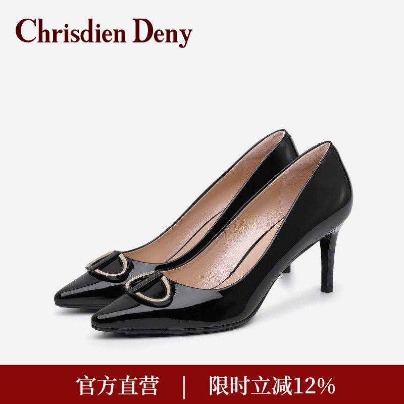 C.Deny牛漆皮尖头浅口细跟高跟鞋