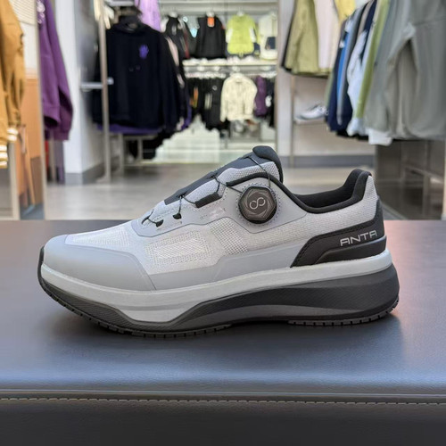 安踏神行13PRO男子减震防滑训练