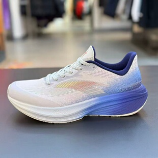 安踏羚跑男跑步鞋2026年春季新款时尚运动鞋氮科技112615555