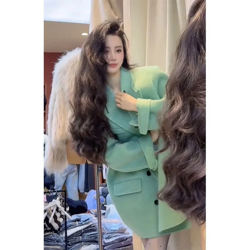 绿色西服领毛呢外套女2024新款爆款秋冬独特漂亮小个子超好看