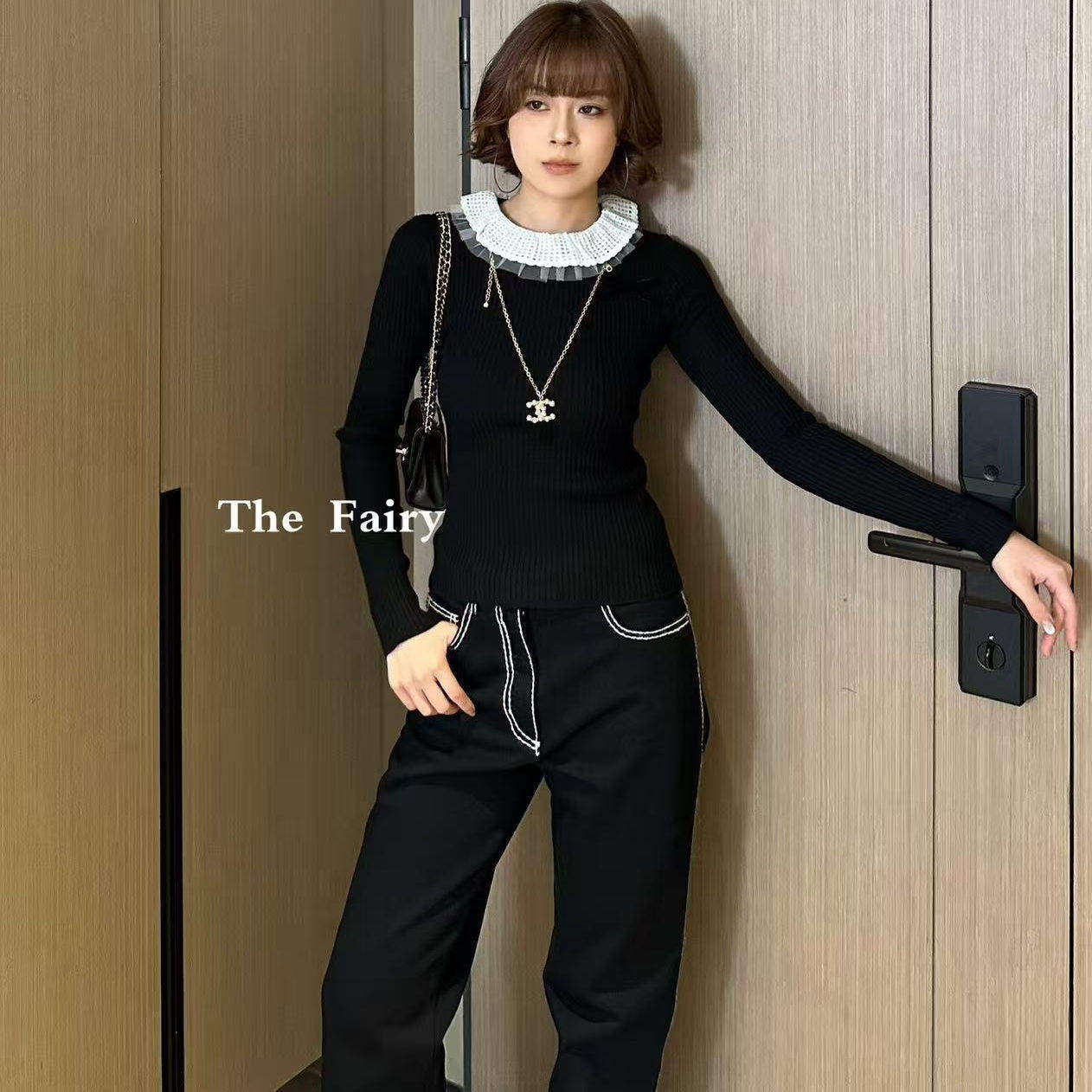 好漂亮好漂亮黑白拼色娃娃领针织打底衫女2025年冬季新款短上衣潮