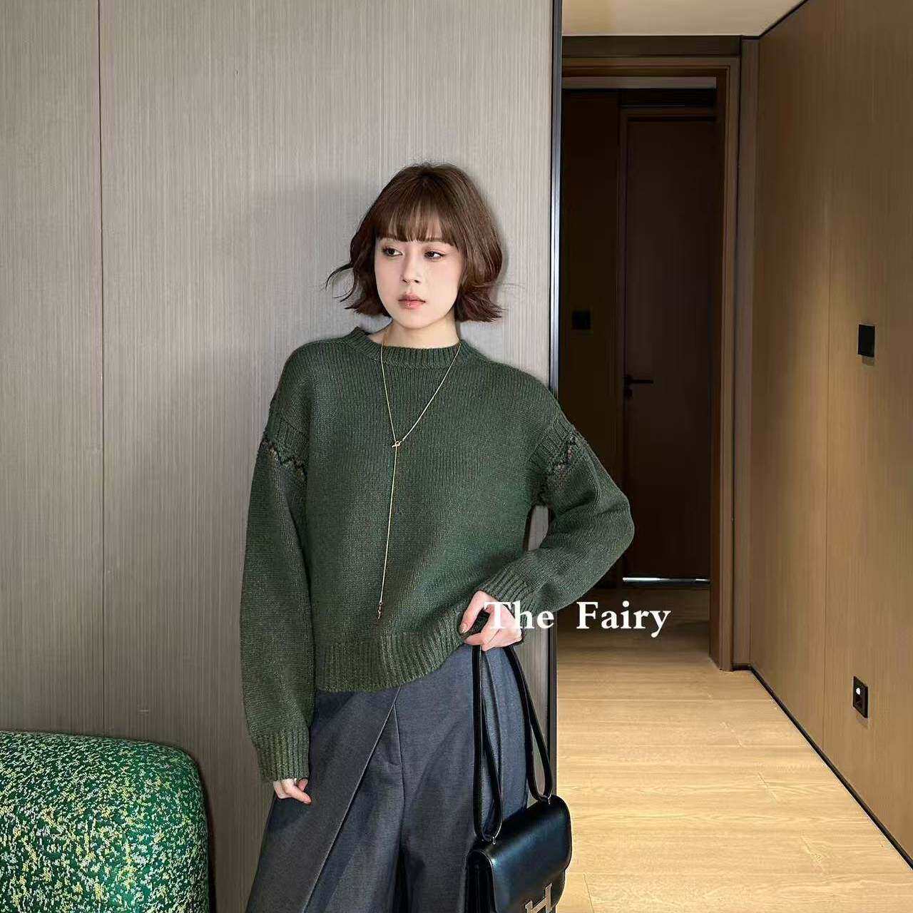 好漂亮绿色羊毛针织毛衣女2025年冬季新款短上衣宽松休闲时尚热销