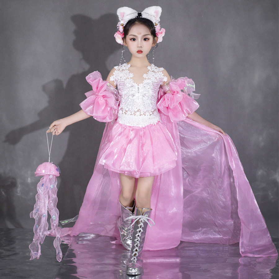 国潮儿童二十四节气主题礼服t台走秀时装潮服模特甜美摄影礼服