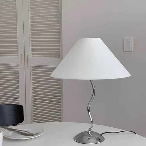 现代简约小台灯 ins风韩国博主网红卧室床头灯客厅装饰氛围感台灯