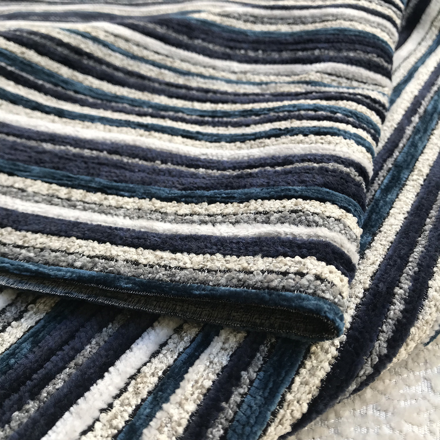 外贸新品地中海蓝雪尼尔绒沙发布