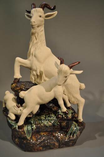 家居客厅中式风三羊开泰工艺品