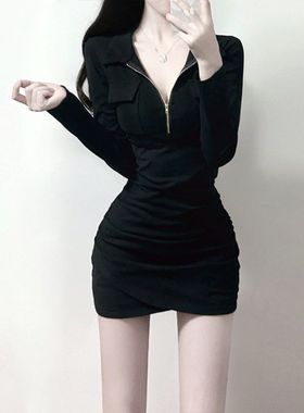 纯欲性感连衣裙p冬春秋包臀总店黑色夜收腰显瘦olo领修身小黑裙