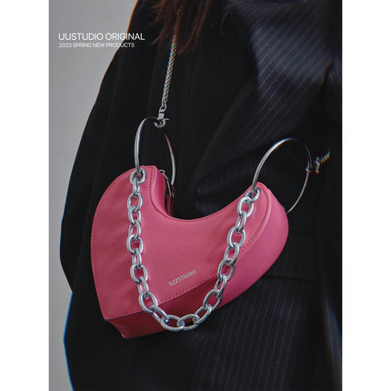 uustudio小众设计高级感甜酷辣妹Y2K夏季百搭爱心链条手提斜挎包