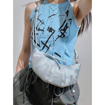 丝绒晕染牛角腋下单肩斜挎包