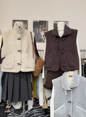 慵懒风时尚仿羊羔毛皮毛一体马甲女冬季保暖牛角扣翻立领背心外套