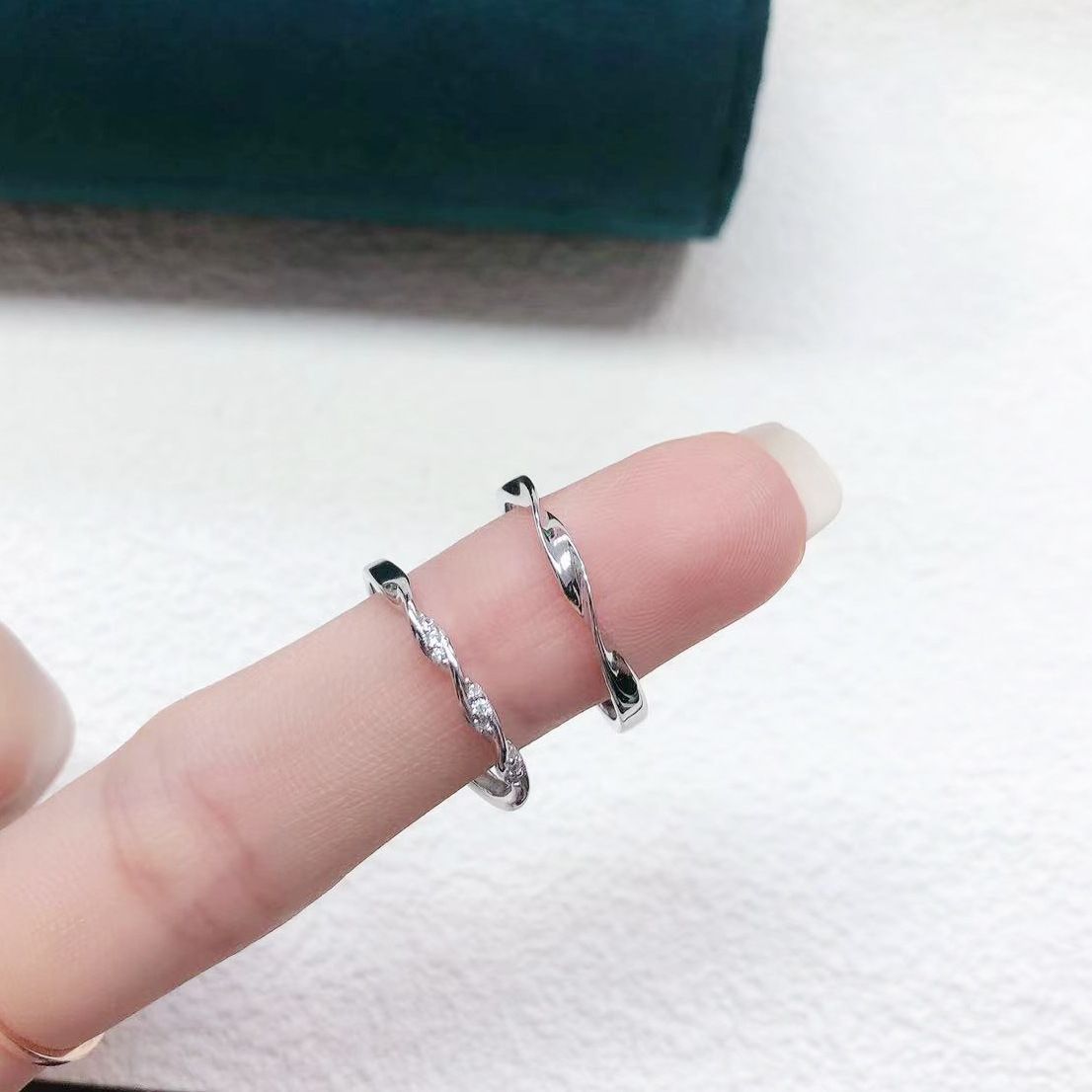 S999纯银莫比乌斯情侣戒指一对轻奢简约高级感小众开口情侣对戒