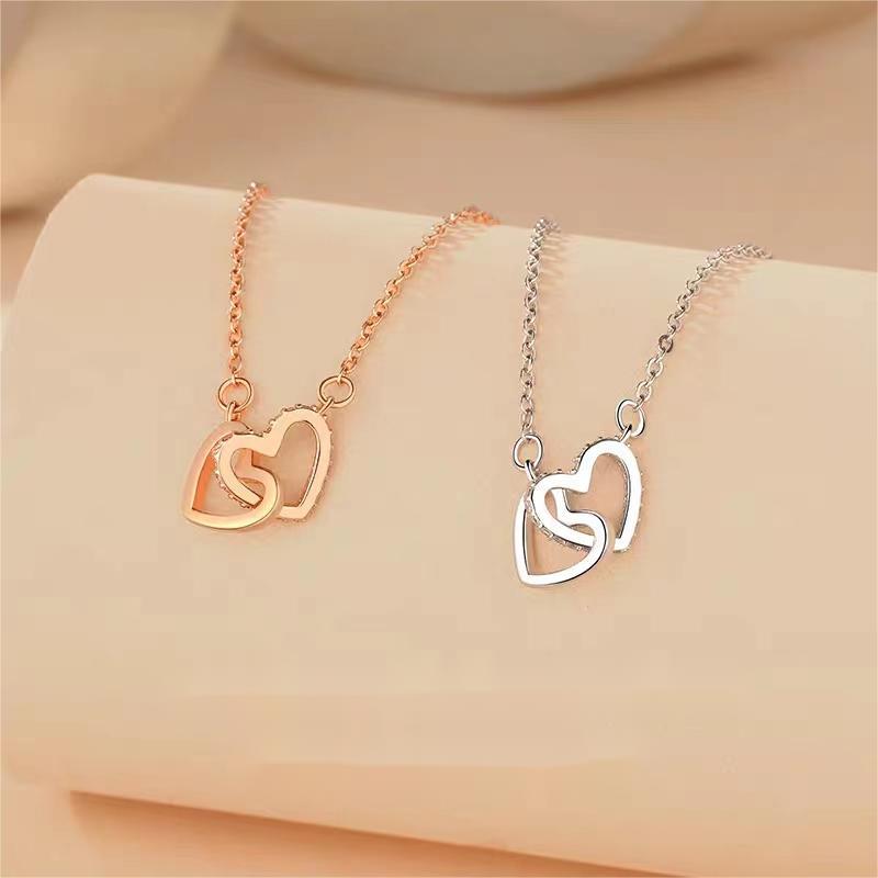 S925纯银简约镶钻爱心相扣项链女韩版经典气质心形百搭锁骨链银饰