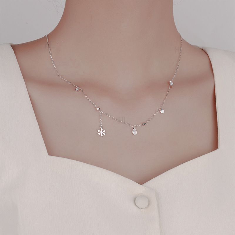 S925纯银雪花水滴项链女轻奢小众精致可伸缩调节锁骨链小红书爆款
