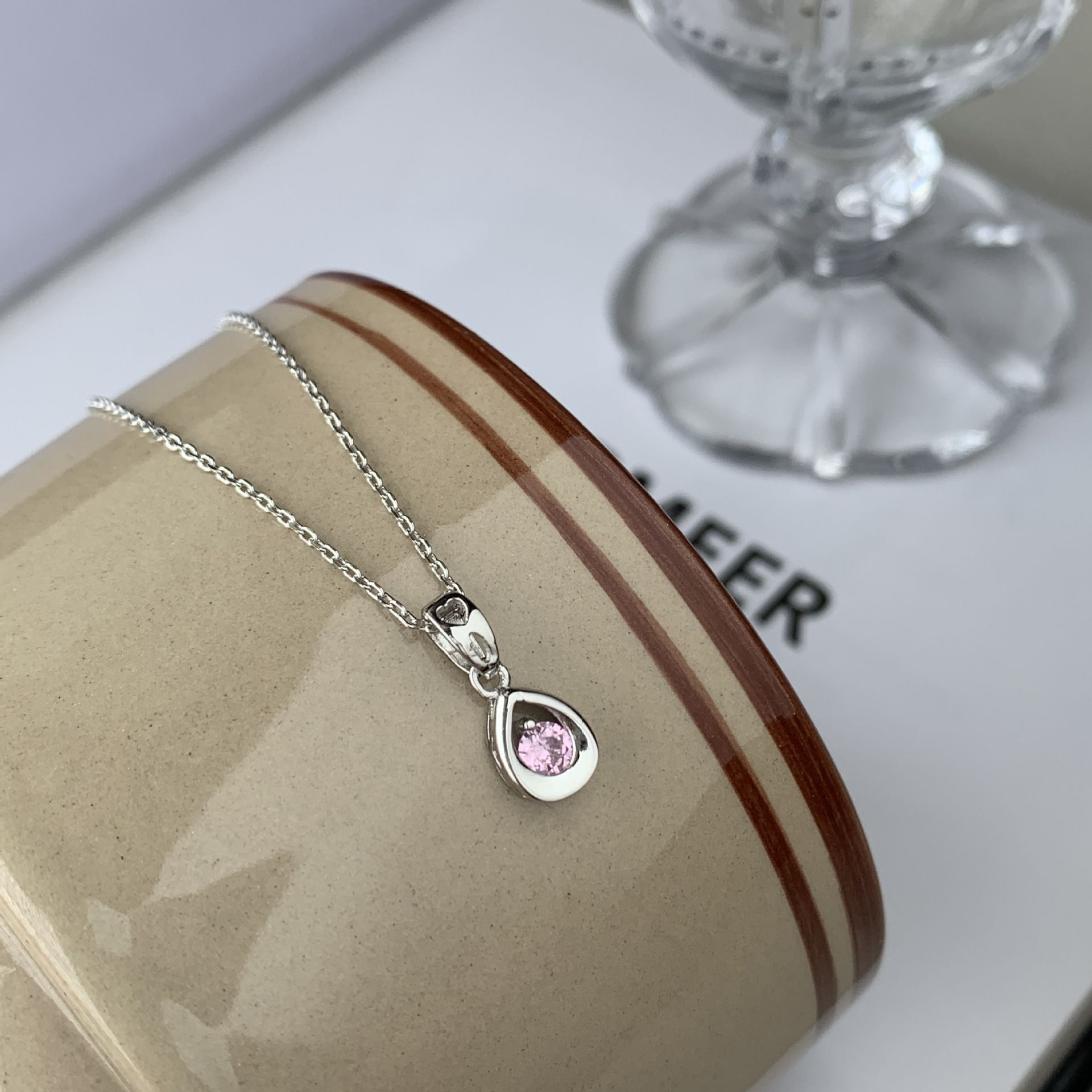 S925纯银水滴锆石项链女轻奢小众设计锁骨链水滴吊坠送女友礼物