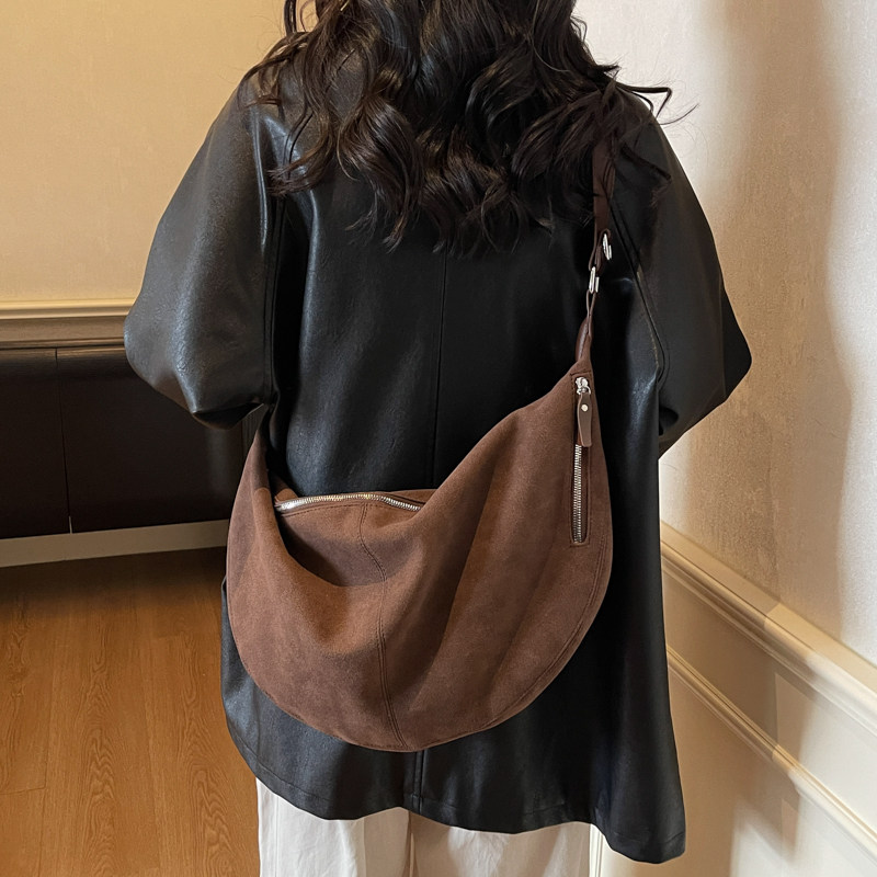 休闲复古麂皮绒女2025秋冬新款