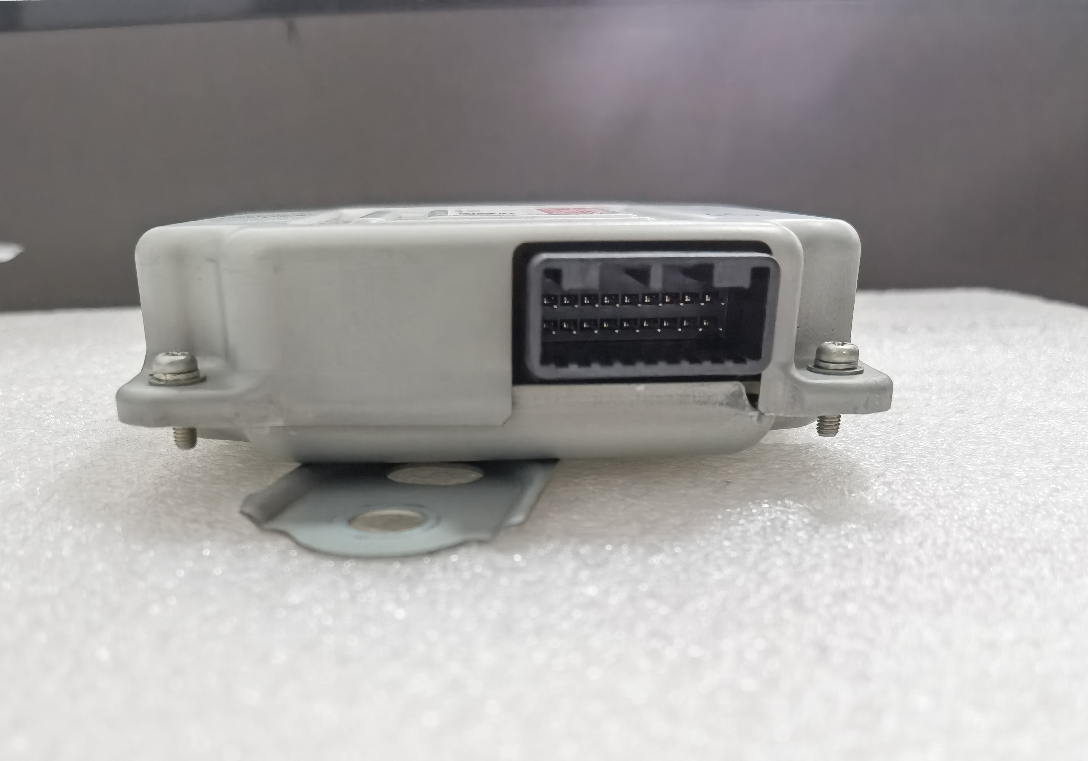 雷克萨斯混动二手拆车电池控制板