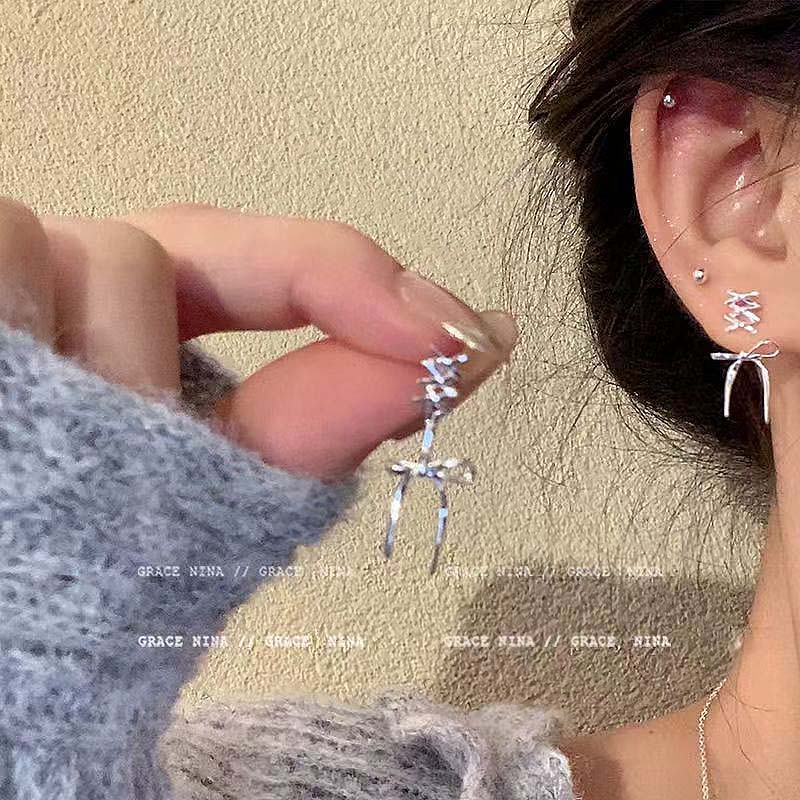 立体缠绕官方正品男士耳钉高级感